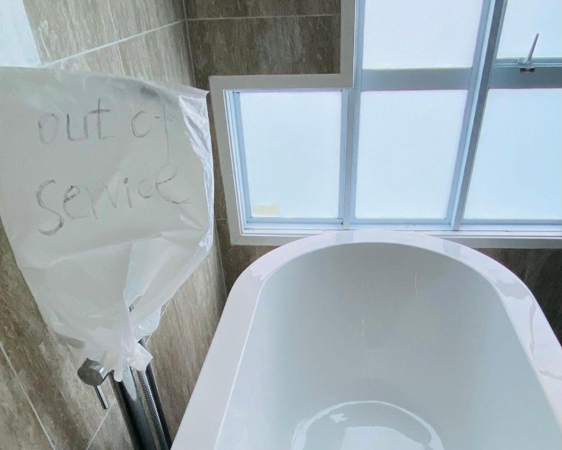 Queenroomsharedbathroom2Aldult-204 (Adults Only) Auckland Exterior photo